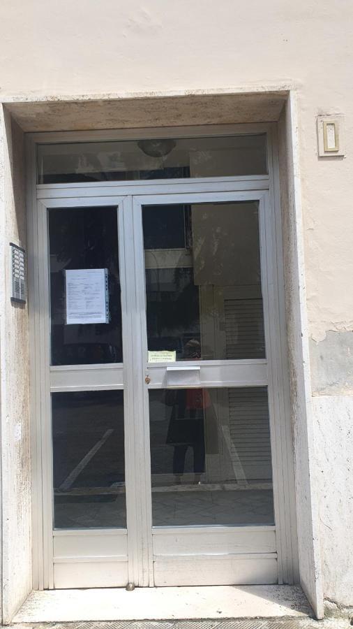 Star House - Bari Centro Apartment Bagian luar foto