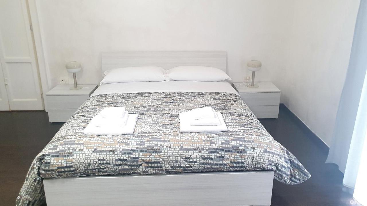Star House - Bari Centro Apartment Bagian luar foto